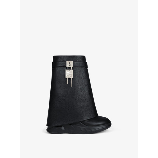 Women Shark Lock Ankle Boots Biker Low Wedge - Black